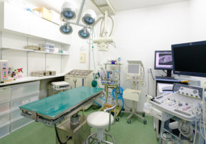 手術室兼レントゲン室